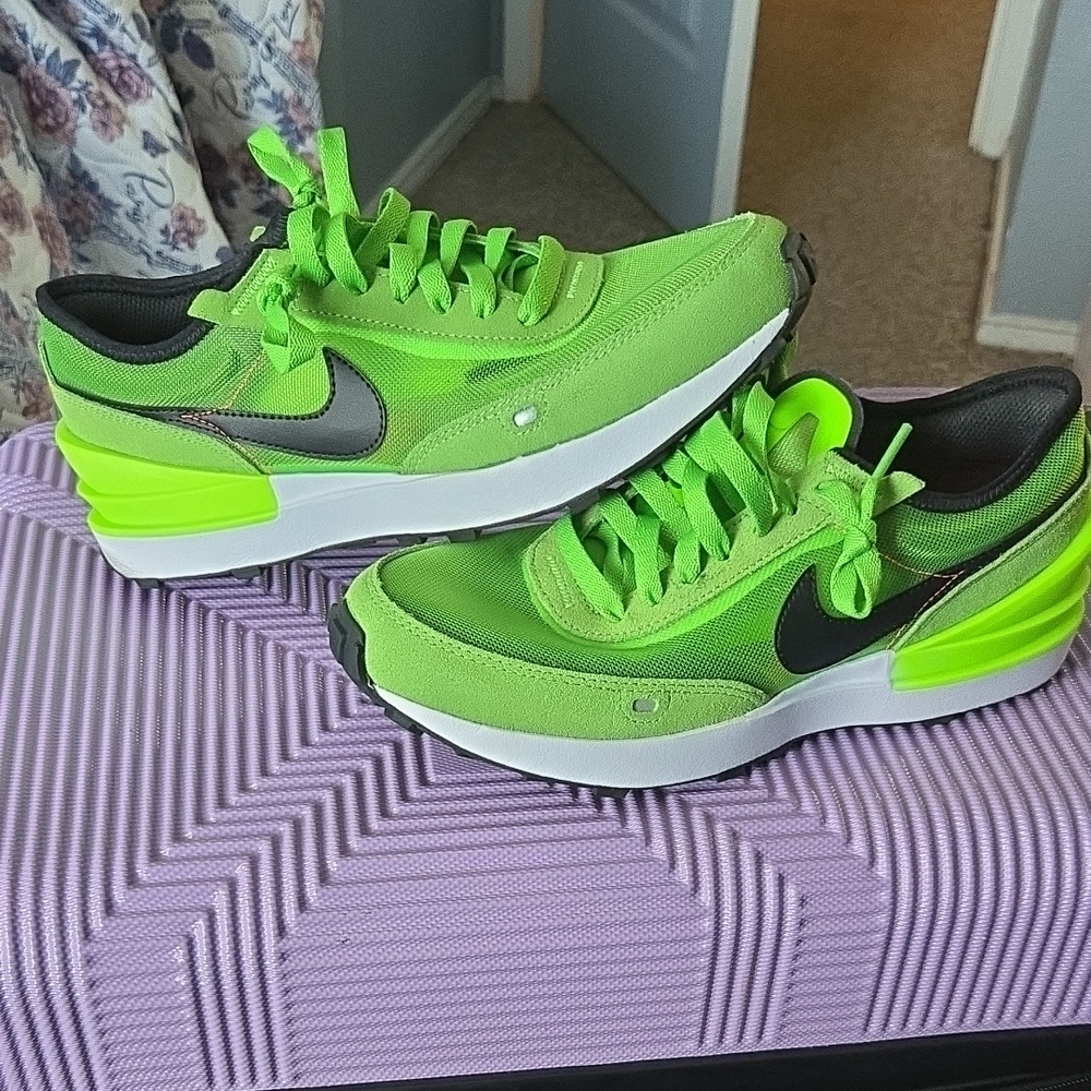 Nike Bright Green and Black Sneakers